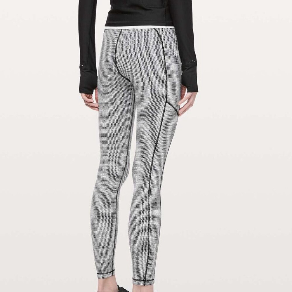 Lululemon Speed Up Tight *Full-On Luxtreme 28" Size 4